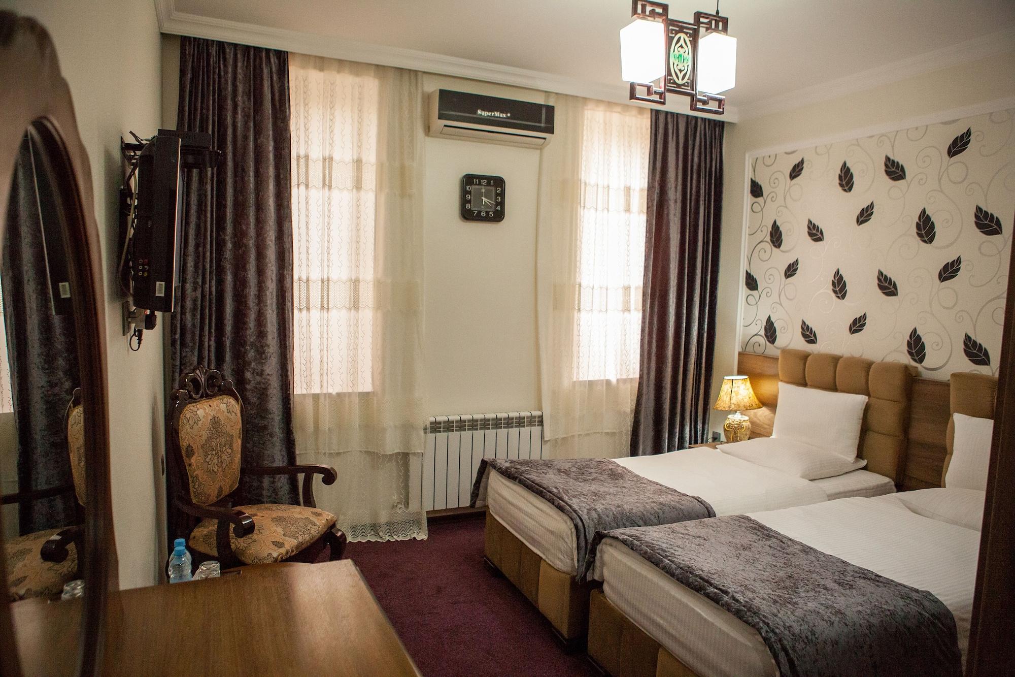 Issam Hotel & Spa Sheki Ngoại thất bức ảnh