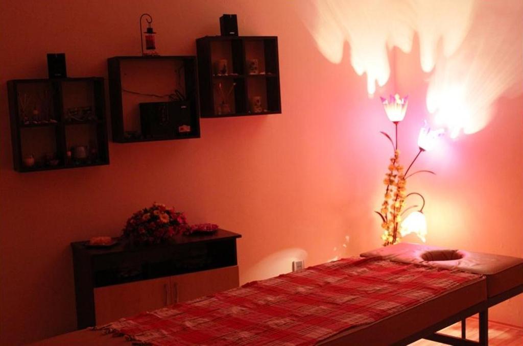 Issam Hotel & Spa Sheki Ngoại thất bức ảnh