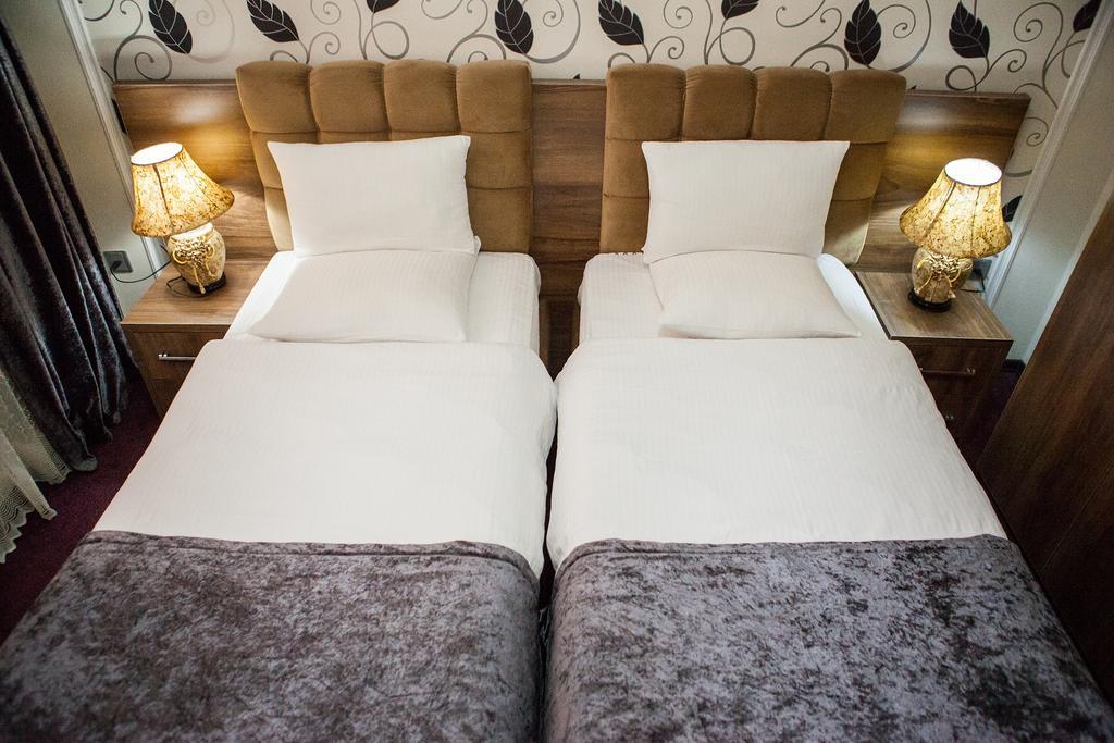 Issam Hotel & Spa Sheki Ngoại thất bức ảnh