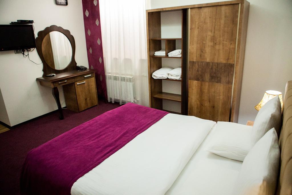 Issam Hotel & Spa Sheki Ngoại thất bức ảnh