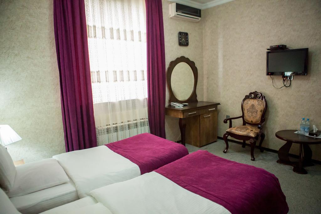 Issam Hotel & Spa Sheki Ngoại thất bức ảnh