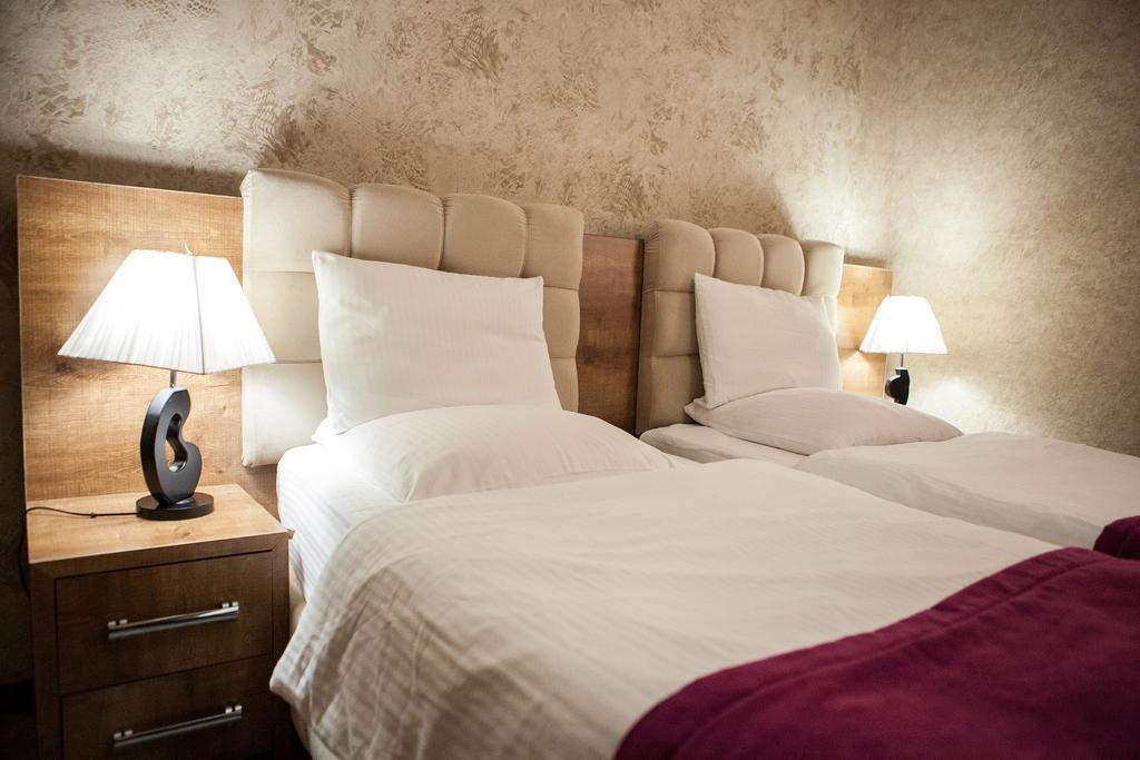 Issam Hotel & Spa Sheki Ngoại thất bức ảnh