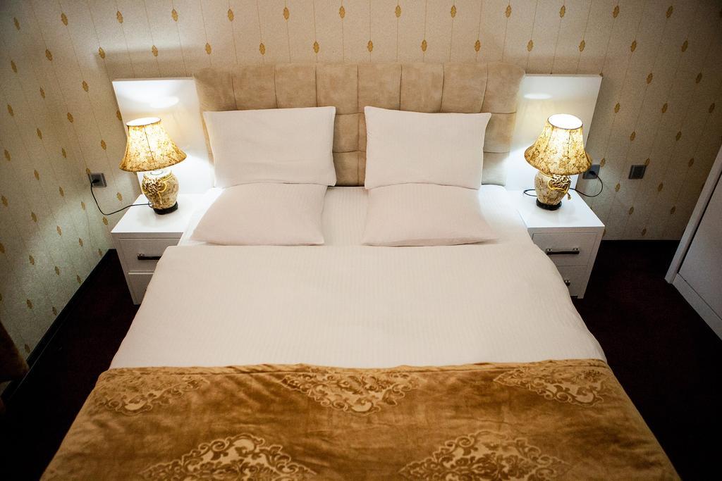 Issam Hotel & Spa Sheki Ngoại thất bức ảnh