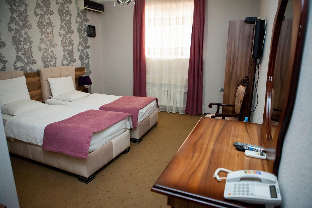 Issam Hotel & Spa Sheki Ngoại thất bức ảnh